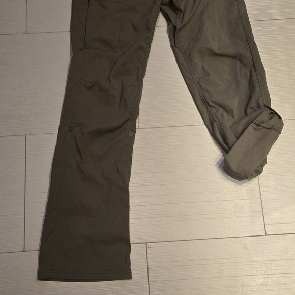 Prana Halle Womens olive green Convertible roll up pants, size 10. - Picture 4 of 4
